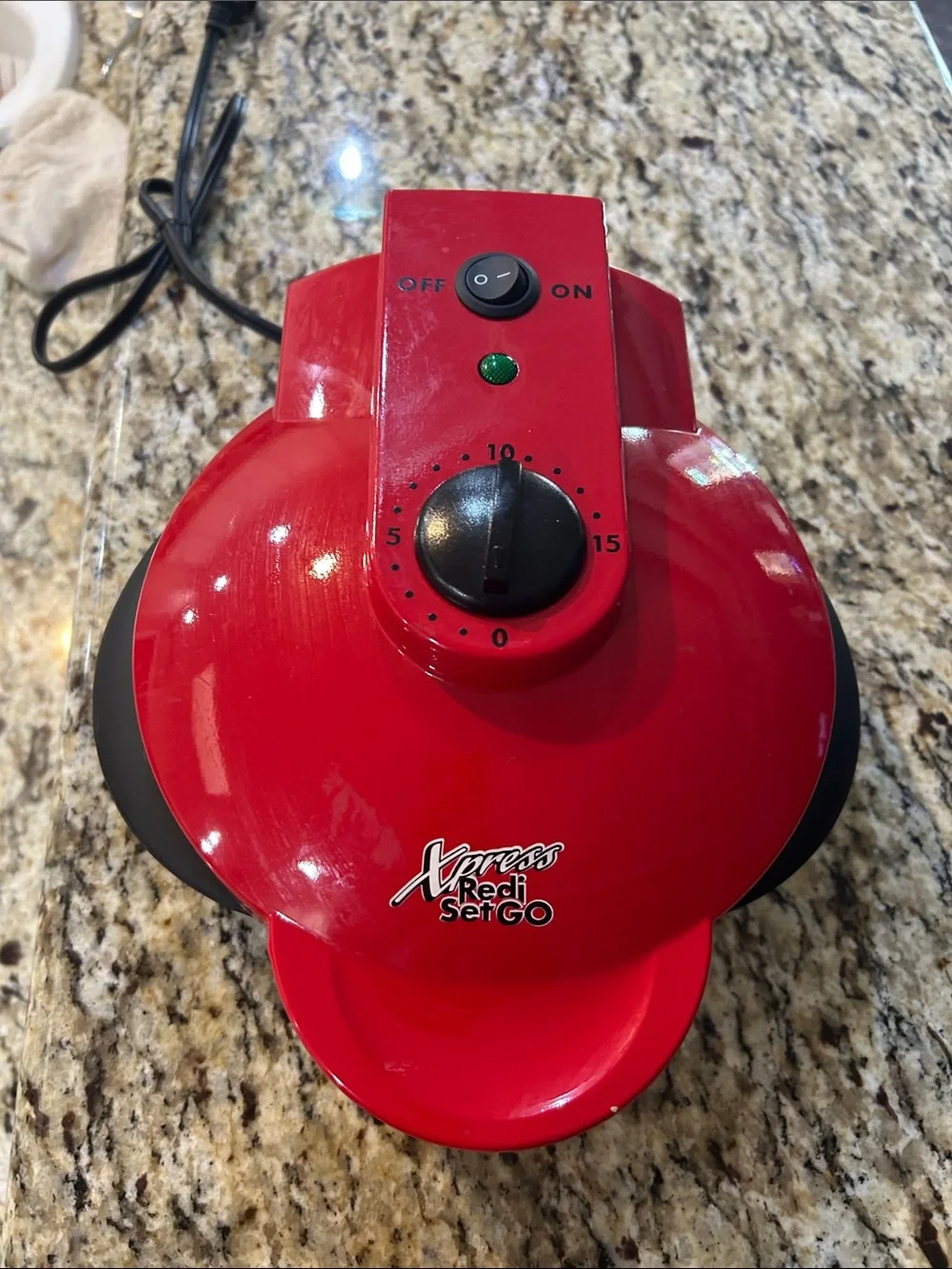 Set & Go Portable Red Audio/Video Accessory